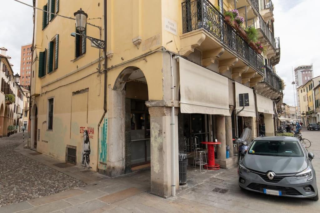 Enjoy Home - Appartamento Orologio, Piazza Dei Signori ปาโดวา ภายนอก รูปภาพ