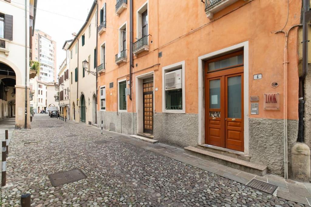 Enjoy Home - Appartamento Orologio, Piazza Dei Signori ปาโดวา ภายนอก รูปภาพ